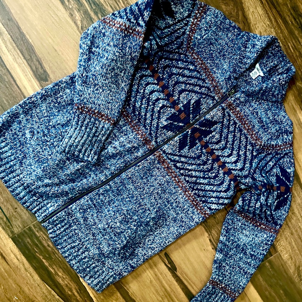 Woolrich Long, Comfy Zippered Sweater- size M
